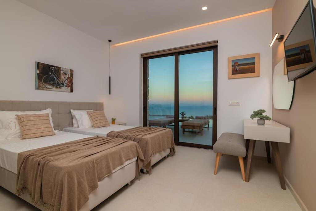 Infinito Villa Skinária